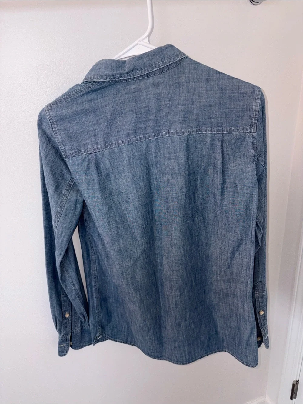 J. Crew Blue Chambray Denim Shirt || Size 2